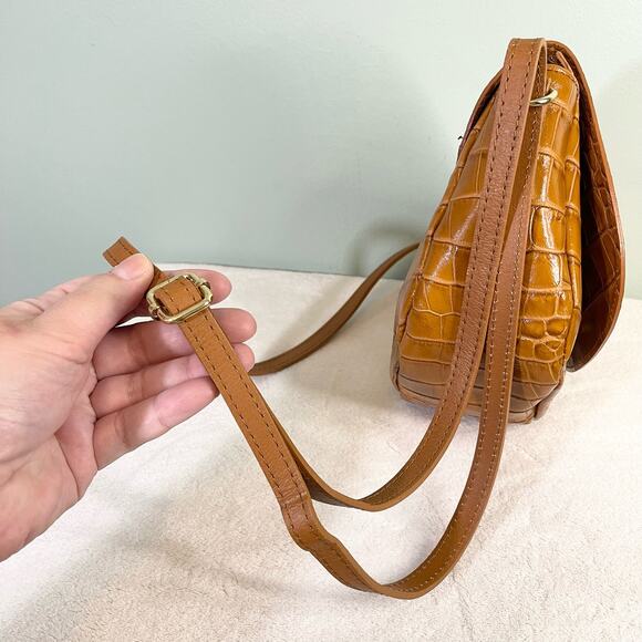 Valentina Today Is Your Best Day Italian Leather Crocodile Print Crossbody Bag - Picture 8 of 10